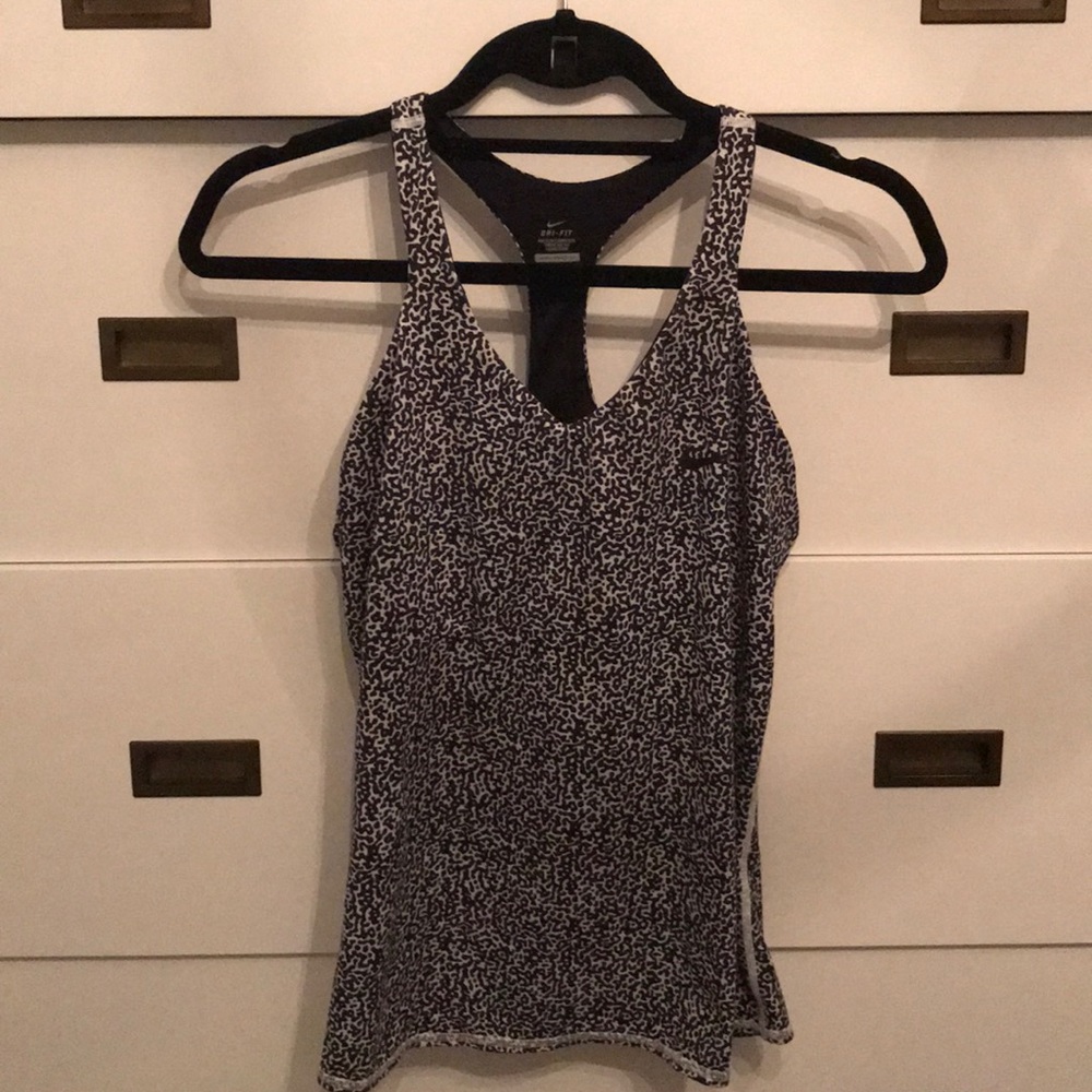 Nike workout/tennis top